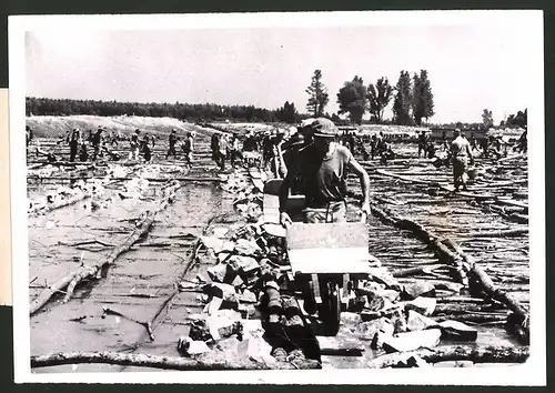 Fotografie Ansicht Arkansas, Baustelle zur Flutbekämpfung am Mississippi