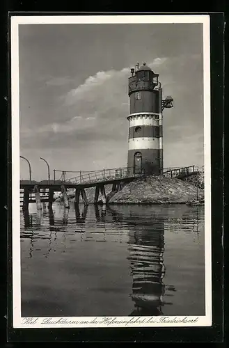 AK Kiel, Leuchtturm an der Hafeneinfahrt bei Friedrichsort