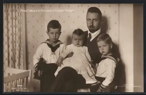 AK Prinz Oskar von Preussen mit seinen Kindern