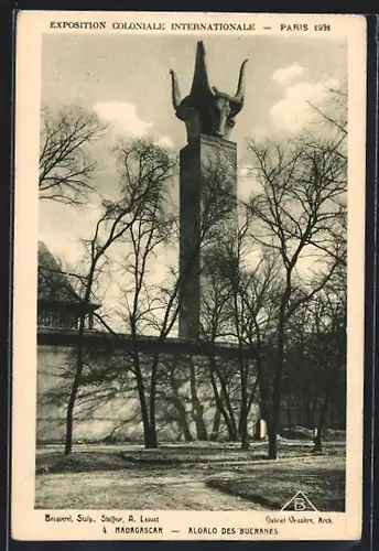 AK Paris, Exposition coloniale internationale 1931, Madagascar, Aloalo des Bucranes