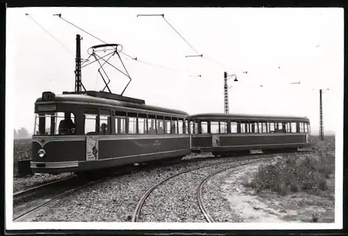 Fotografie P. Boehm, Düsseldorf, Ansicht Duisburg, Strassenbahn - Triebwagen der Linie 9 Richtung Hamborn