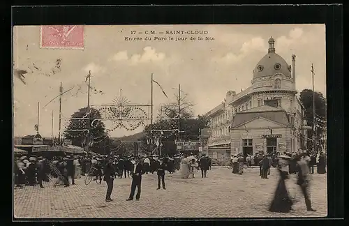 AK Saint-Cloud, Entrée du Parc le jour de la fète