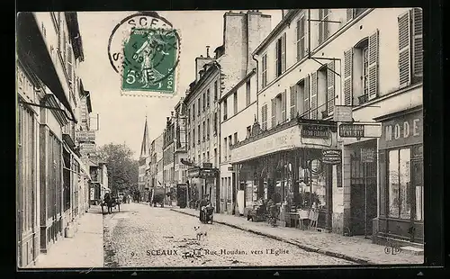 AK Sceaux, La Rue Houdan, vers l`Eglise