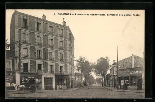 AK Colombes, L`Avenue de Gennevilliers, Carrefour des Quatre-Routes
