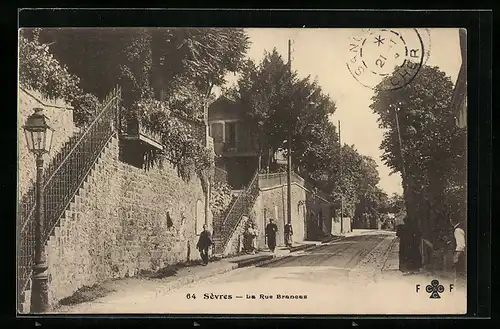 AK Sèvres, La Rue Brancas