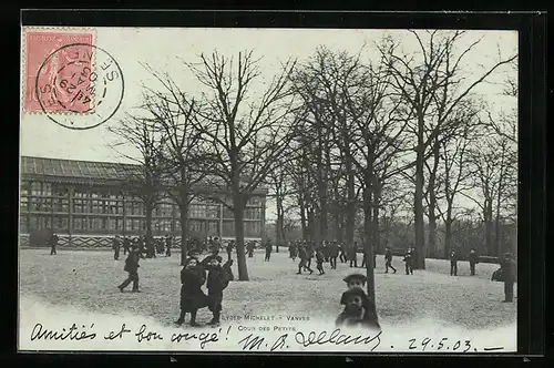 AK Vanves, Lycée Michelet, Cour des Petits