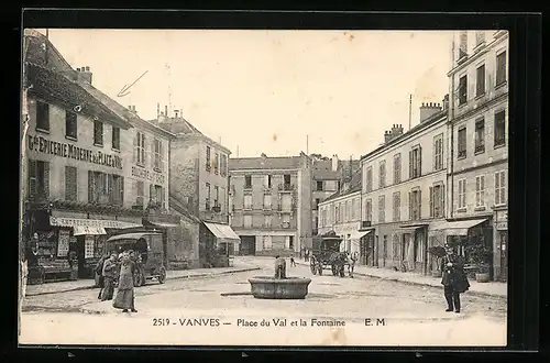AK Vanves, Place du Val et la Fontaine