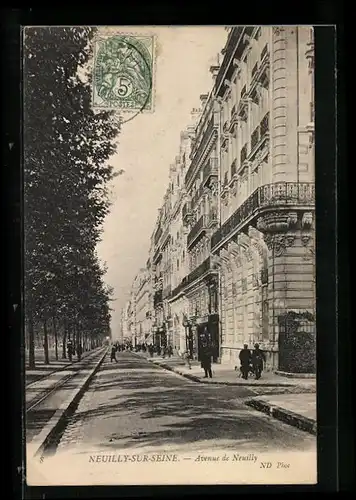 AK Neuilly-sur-Seine, l`avenue de Neuilly avec quelques passants