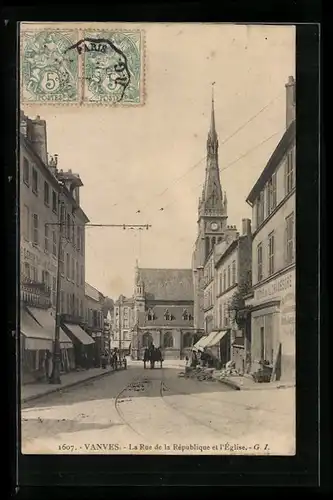 AK Vanves, La Rue de la République et l`Église