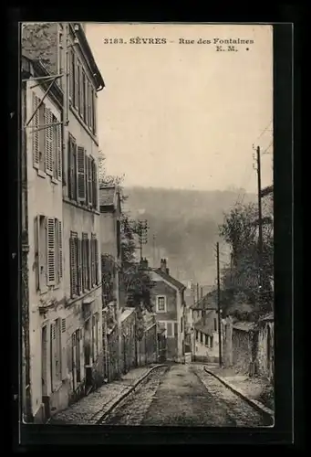 AK Sèvres, Rue des Fontaines