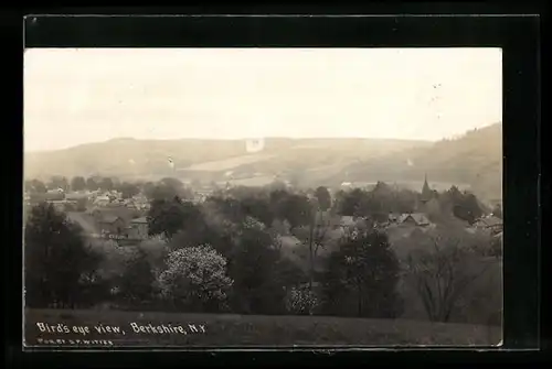 AK Berkshire, NY, Bird`s Eye View