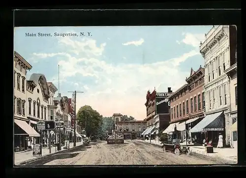 AK Saugerties, NY, Main Street