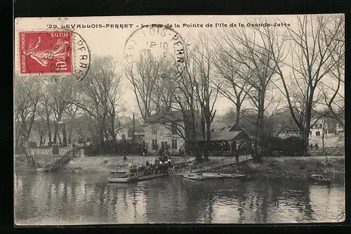 AK Levallois-Perret, Le Bac de la Pointe de l`Ile de la Grande-Jatte