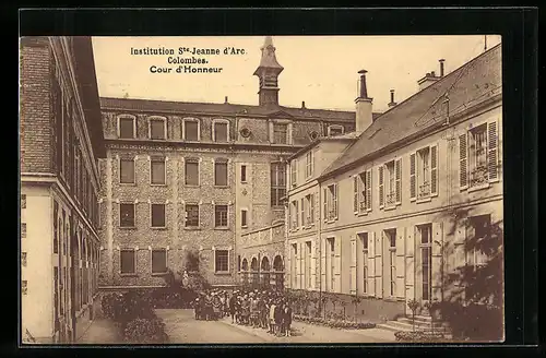 AK Colombes, Institution Ste-Jeanne d`Arc, Cour d`Honneur