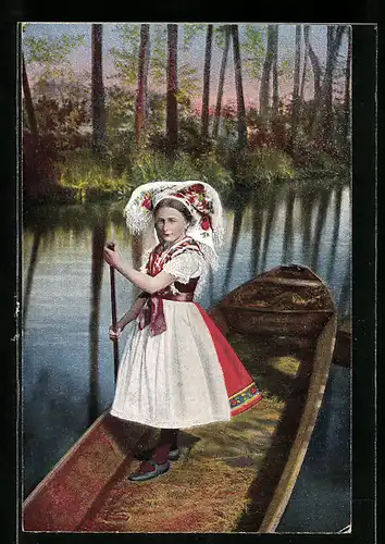 AK Spreewälderin in einem Kahn