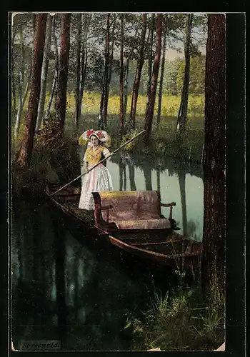 AK Spreewald, Frau in Tracht auf einem Kahn
