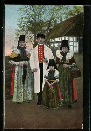 AK Familie in Tracht Schaumburg-Lippe