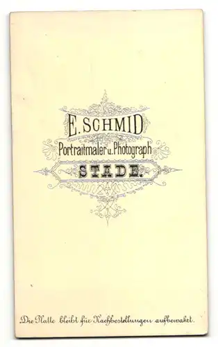 Fotografie E. Schmid, Stade, Frau mit Kette