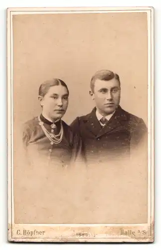 Fotografie C. Höpfner, Halle / Saale, Ansicht Halle / Saale, Foto-Atelier Poststrasse 13, Rückseitig Portrait