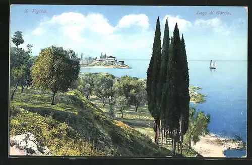 AK San Vigilio, Lago di Garda, Uferpartie mit Zypressen