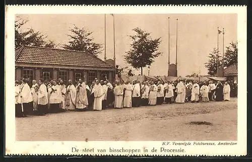 AK Amsterdam, Euch. Congres 1924, De stoet van bisschoppen in de Processie