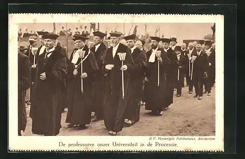 AK Amsterdam, Euch. Congres 1924, De professoren onzer Universiteit in de Processie