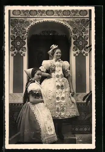 AK Moravske narodni kroje, Lanzhot