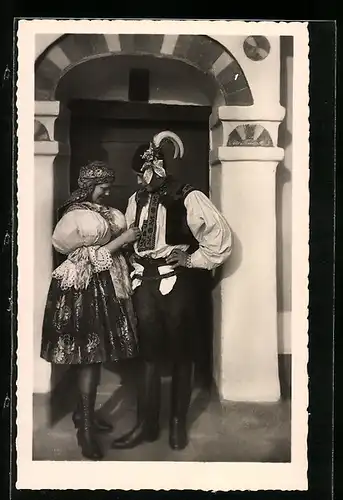 AK Moravske narodni kroje, V zudre v Jarosove u Uh. Hradiste