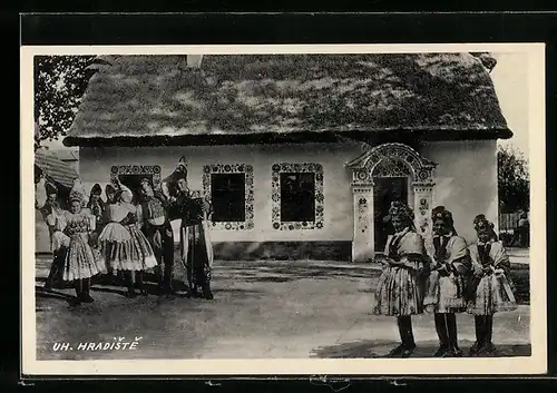 AK Uh. Hradiste, tschechische Tracht