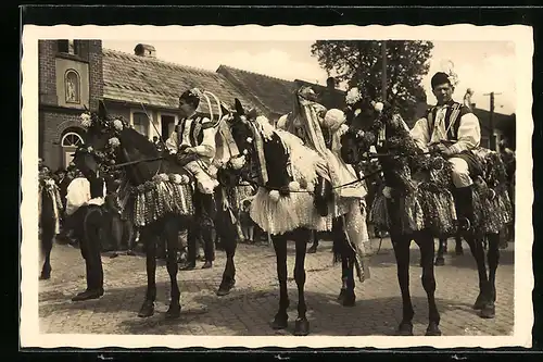 AK Moravske kroje, tschechische Tracht