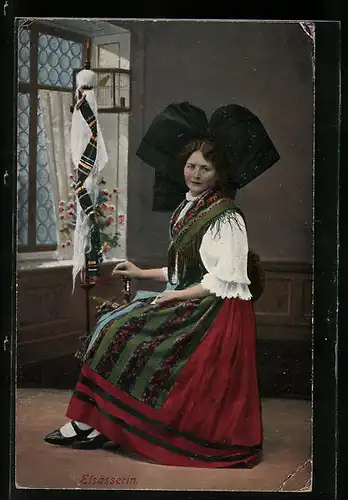 AK Elsässerin in Tracht am Spinnrad