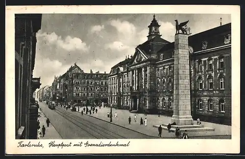 AK Karlsruhe, Teilansicht mit Hauptpost, Grenadierdenkmal und Strassenbahn