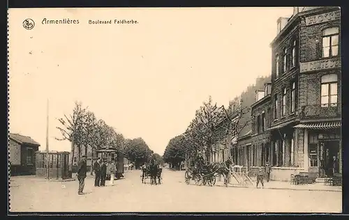 AK Armentières, Boulevard Faidherbe, Strassenbahn