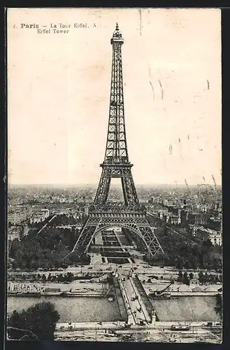 AK Paris, La Tour Eiffel, Eiffelturm, Panorama