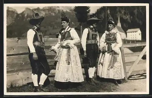 AK Gruppo delle Dolimiti, Motivo di Selva in Val Gardena, italienische Tracht