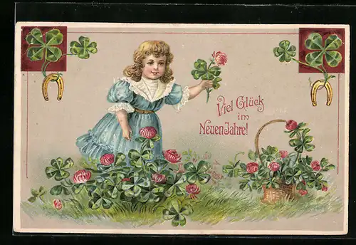 AK Mädchen mit Kleeblättern