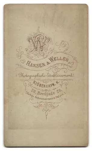 Fotografie Hansen & Weller, Kjöbenhavn, Bredgade 28, Zwei Brüder in Matrosenkleidung