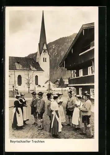 AK Einheimische in bayerische Tracht