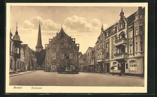 AK Brakel, Marktplatz mit Denkmal