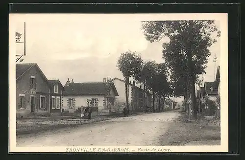 AK Tronville-en-Barrois, Route de Ligny, Strassenpartie