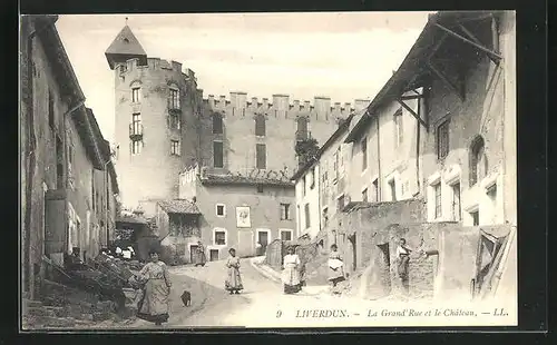 AK Liverdun, la Grand'Rue et le Chateau