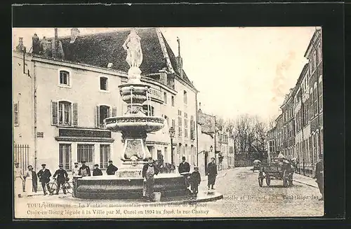 AK Toul, La Fontaine monumental en marbre blanc de la place