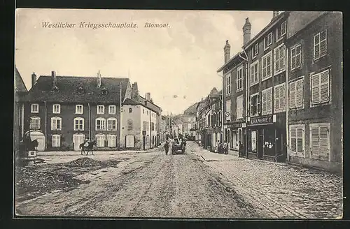 AK Blamont, Westlicher Kriegsschauplatz, Strassenpartie mit Gebäudeansicht