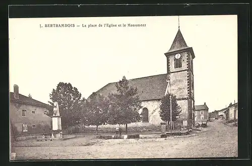 AK Bertrambois, la place de l'Eglise et le Monument