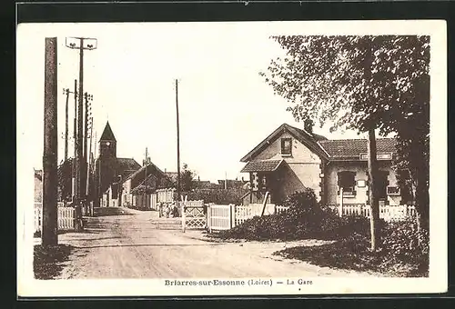 AK Briarres-sur-Essonne, la Gare