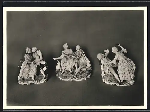 Foto-AK Deutscher Kunstverlag, Nr. 9: Mannheim, Verliebt-Verlobt-Verheiratet, Frankenthaler Porzellangruppen um 1770