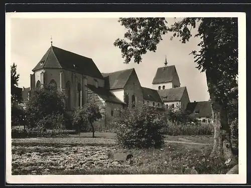 Foto-AK Deutscher Kunstverlag, Nr. 10: Insel Reichenau, Mittelzell, Münster, Basilika mit zwei Querschiffen und Chören