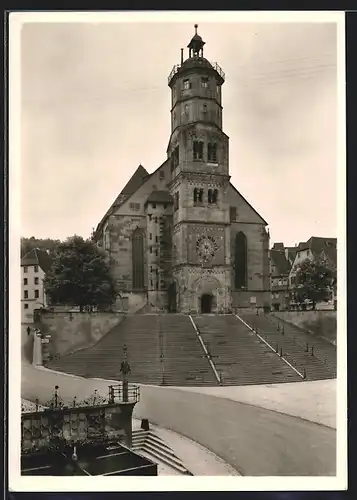 Foto-AK Deutscher Kunstverlag, Nr. 8: Schwäbisch Hall, Stadtkirche St. Michael, Fischbrunnen und Pranger