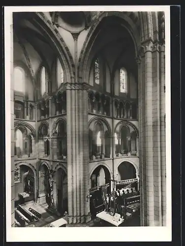 Foto-AK Deutscher Kunstverlag, Nr. 8: Limburg a. d. Lahn, Der Dom, Blick von der Empore in Chor u. Querschiff