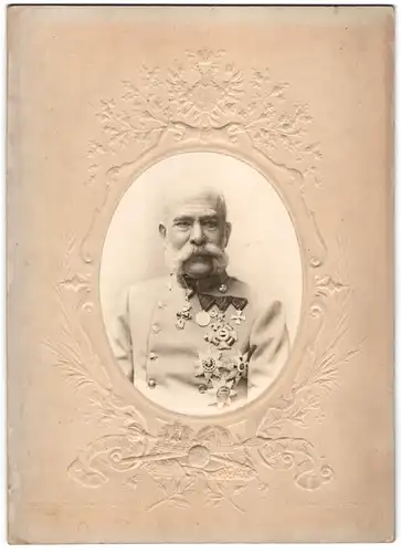 Fotografie C. Pietzner, Wien, Portrait Kasier Franz Joseph I. von Österreich in Uniform, Ordenspange